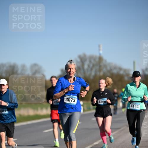 06.04.2025 - 44. Internationalen Wilhelmsburger Insellauf Dr. Thomas Lammeyer http://msf.ph/oto/7558982 06.04.2025 09:35:03 Laufen 3981, 3073, 4260, 4143 meine-sportfotos.de