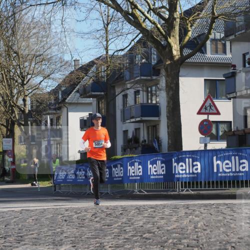 06.04.2025 - 44. Internationalen Wilhelmsburger Insellauf Luisa Fischer http://msf.ph/oto/7558988 06.04.2025 10:26:06 Ziel 5056 meine-sportfotos.de
