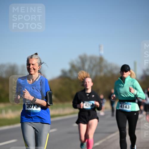 06.04.2025 - 44. Internationalen Wilhelmsburger Insellauf Dr. Thomas Lammeyer http://msf.ph/oto/7559024 06.04.2025 09:35:04 Laufen 422, 4143, 3073 meine-sportfotos.de