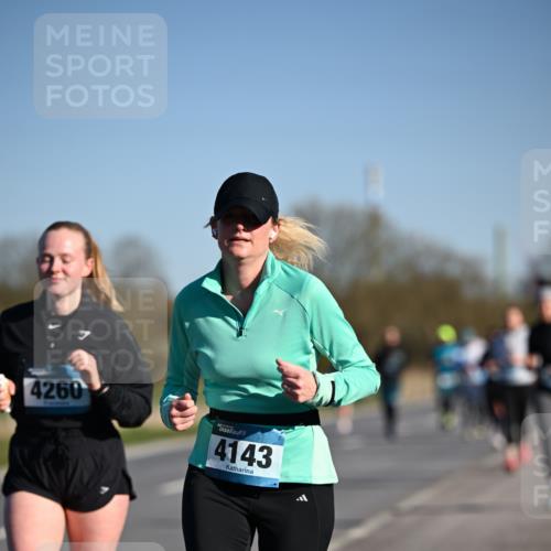 06.04.2025 - 44. Internationalen Wilhelmsburger Insellauf Dr. Thomas Lammeyer http://msf.ph/oto/7559087 06.04.2025 09:35:06 Laufen 4260, 4143 meine-sportfotos.de