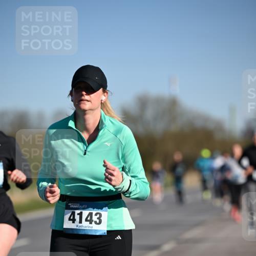 06.04.2025 - 44. Internationalen Wilhelmsburger Insellauf Dr. Thomas Lammeyer http://msf.ph/oto/7559095 06.04.2025 09:35:06 Laufen 4143 meine-sportfotos.de