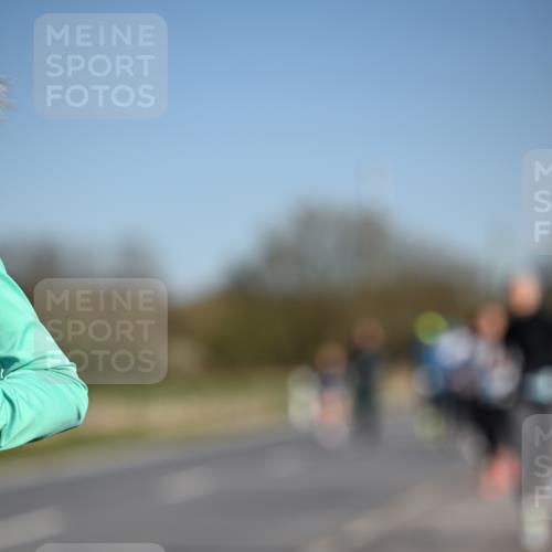 06.04.2025 - 44. Internationalen Wilhelmsburger Insellauf Dr. Thomas Lammeyer http://msf.ph/oto/7559131 06.04.2025 09:35:07 Laufen  meine-sportfotos.de