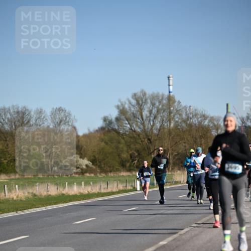 06.04.2025 - 44. Internationalen Wilhelmsburger Insellauf Dr. Thomas Lammeyer http://msf.ph/oto/7559150 06.04.2025 09:35:08 Laufen 3695, 3084 meine-sportfotos.de