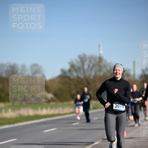 06.04.2025 - 44. Internationalen Wilhelmsburger Insellauf Dr. Thomas Lammeyer http://msf.ph/oto/7559159 06.04.2025 09:35:09 Laufen 3695 meine-sportfotos.de