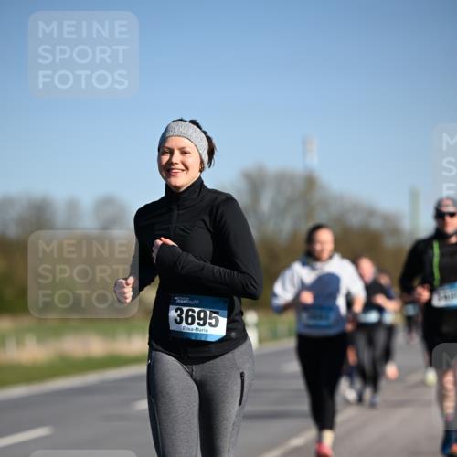 06.04.2025 - 44. Internationalen Wilhelmsburger Insellauf Dr. Thomas Lammeyer http://msf.ph/oto/7559215 06.04.2025 09:35:11 Laufen 3695 meine-sportfotos.de