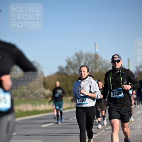 06.04.2025 - 44. Internationalen Wilhelmsburger Insellauf Dr. Thomas Lammeyer http://msf.ph/oto/7559244 06.04.2025 09:35:12 Laufen 3485, 3882 meine-sportfotos.de