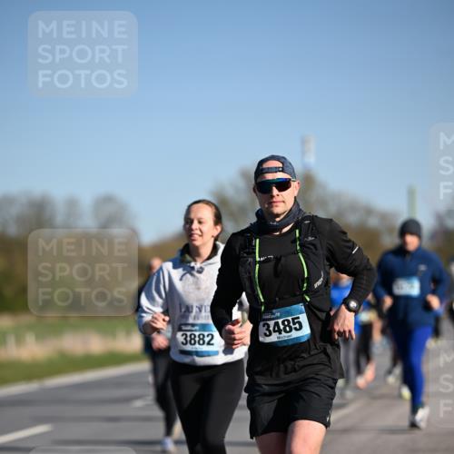 06.04.2025 - 44. Internationalen Wilhelmsburger Insellauf Dr. Thomas Lammeyer http://msf.ph/oto/7559265 06.04.2025 09:35:13 Laufen 1, 3882, 3485 meine-sportfotos.de