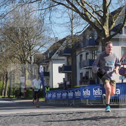 06.04.2025 - 44. Internationalen Wilhelmsburger Insellauf Luisa Fischer http://msf.ph/oto/7559316 06.04.2025 10:26:39 Ziel 4327, 3099 meine-sportfotos.de