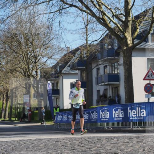 06.04.2025 - 44. Internationalen Wilhelmsburger Insellauf Luisa Fischer http://msf.ph/oto/7559353 06.04.2025 10:26:41 Ziel 4327 meine-sportfotos.de