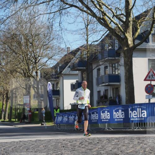06.04.2025 - 44. Internationalen Wilhelmsburger Insellauf Luisa Fischer http://msf.ph/oto/7559357 06.04.2025 10:26:41 Ziel 4327 meine-sportfotos.de