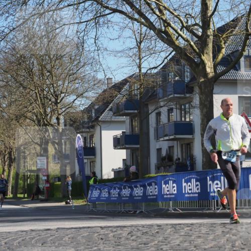 06.04.2025 - 44. Internationalen Wilhelmsburger Insellauf Luisa Fischer http://msf.ph/oto/7559384 06.04.2025 10:26:42 Ziel 4327 meine-sportfotos.de