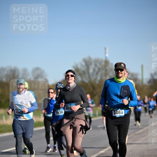 06.04.2025 - 44. Internationalen Wilhelmsburger Insellauf Dr. Thomas Lammeyer http://msf.ph/oto/7559426 06.04.2025 09:35:19 Laufen 4562, 3930, 308, 3083 meine-sportfotos.de