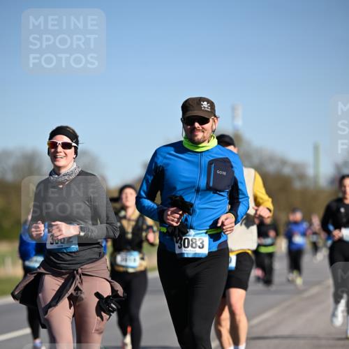06.04.2025 - 44. Internationalen Wilhelmsburger Insellauf Dr. Thomas Lammeyer http://msf.ph/oto/7559473 06.04.2025 09:35:20 Laufen 3002, 3083 meine-sportfotos.de