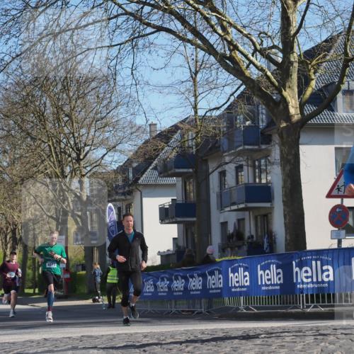 06.04.2025 - 44. Internationalen Wilhelmsburger Insellauf Luisa Fischer http://msf.ph/oto/7559521 06.04.2025 10:26:51 Ziel 4014, 4073 meine-sportfotos.de