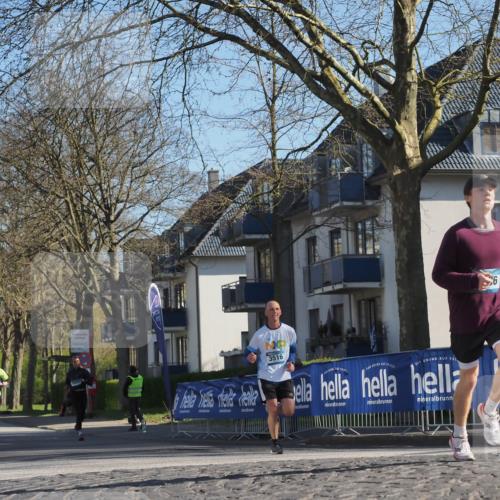 06.04.2025 - 44. Internationalen Wilhelmsburger Insellauf Luisa Fischer http://msf.ph/oto/7559611 06.04.2025 10:26:56 Ziel 3610, 5032, 3516 meine-sportfotos.de
