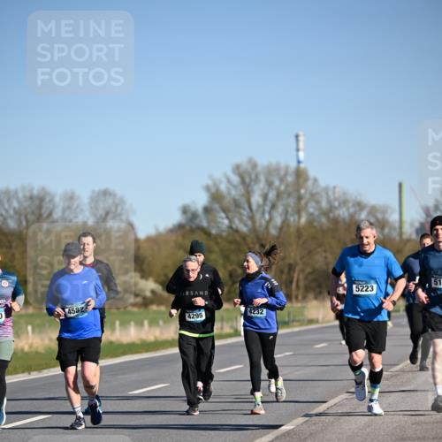 06.04.2025 - 44. Internationalen Wilhelmsburger Insellauf Dr. Thomas Lammeyer http://msf.ph/oto/7559648 06.04.2025 09:35:26 Laufen 0, 4582, 4295, 4232, 5223, 517 meine-sportfotos.de