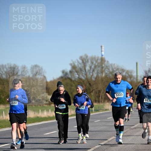 06.04.2025 - 44. Internationalen Wilhelmsburger Insellauf Dr. Thomas Lammeyer http://msf.ph/oto/7559670 06.04.2025 09:35:27 Laufen 4582, 4295, 4232, 5223, 5176 meine-sportfotos.de