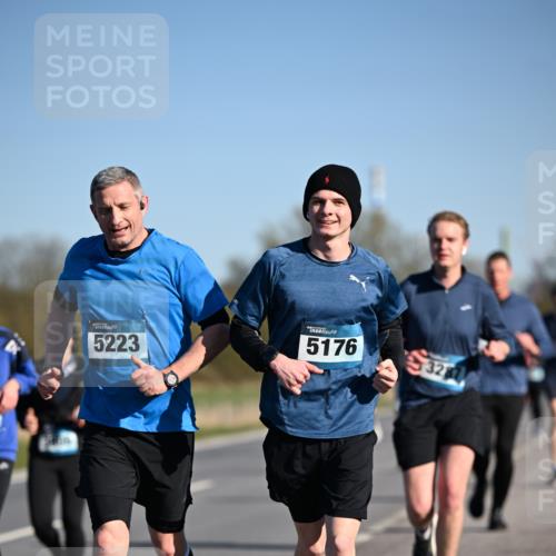 06.04.2025 - 44. Internationalen Wilhelmsburger Insellauf Dr. Thomas Lammeyer http://msf.ph/oto/7559809 06.04.2025 09:35:31 Laufen 5223, 5176, 3281 meine-sportfotos.de