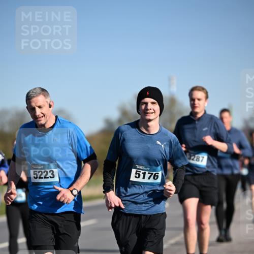 06.04.2025 - 44. Internationalen Wilhelmsburger Insellauf Dr. Thomas Lammeyer http://msf.ph/oto/7559813 06.04.2025 09:35:31 Laufen 5223, 5176, 3287 meine-sportfotos.de