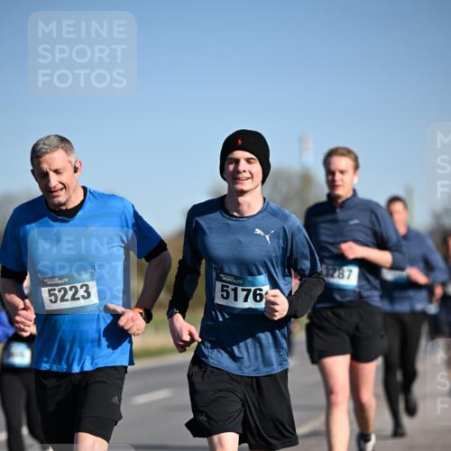 06.04.2025 - 44. Internationalen Wilhelmsburger Insellauf Dr. Thomas Lammeyer http://msf.ph/oto/7559821 06.04.2025 09:35:31 Laufen 5223, 5176, 1287 meine-sportfotos.de