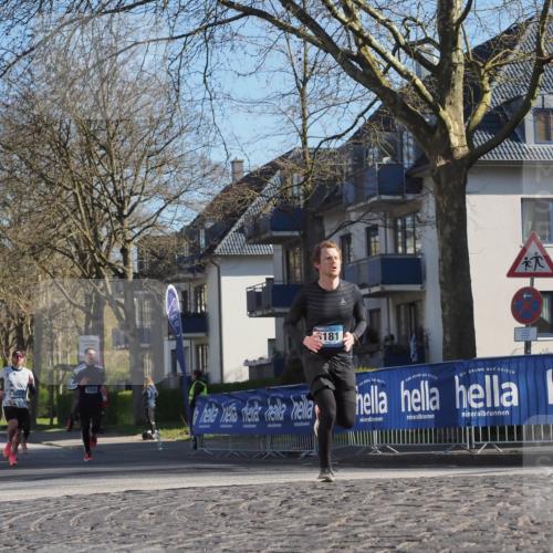 06.04.2025 - 44. Internationalen Wilhelmsburger Insellauf Luisa Fischer http://msf.ph/oto/7559841 06.04.2025 10:27:09 Ziel 3344, 3181 meine-sportfotos.de