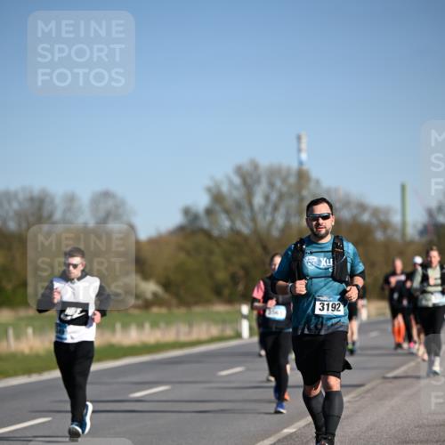 06.04.2025 - 44. Internationalen Wilhelmsburger Insellauf Dr. Thomas Lammeyer http://msf.ph/oto/7560096 06.04.2025 09:35:41 Laufen 356, 3192 meine-sportfotos.de