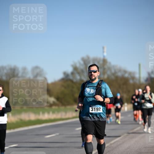 06.04.2025 - 44. Internationalen Wilhelmsburger Insellauf Dr. Thomas Lammeyer http://msf.ph/oto/7560130 06.04.2025 09:35:42 Laufen 3192 meine-sportfotos.de