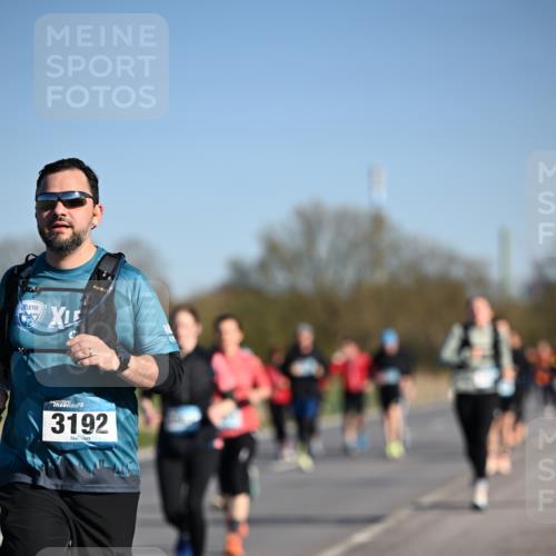 06.04.2025 - 44. Internationalen Wilhelmsburger Insellauf Dr. Thomas Lammeyer http://msf.ph/oto/7560179 06.04.2025 09:35:44 Laufen 3192 meine-sportfotos.de