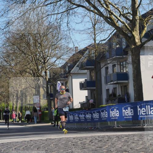 06.04.2025 - 44. Internationalen Wilhelmsburger Insellauf Luisa Fischer http://msf.ph/oto/7560382 06.04.2025 10:27:50 Ziel 5070 meine-sportfotos.de