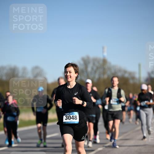 06.04.2025 - 44. Internationalen Wilhelmsburger Insellauf Dr. Thomas Lammeyer http://msf.ph/oto/7560404 06.04.2025 09:35:51 Laufen 3048 meine-sportfotos.de