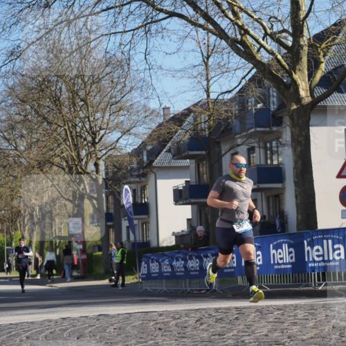 06.04.2025 - 44. Internationalen Wilhelmsburger Insellauf Luisa Fischer http://msf.ph/oto/7560411 06.04.2025 10:27:51 Ziel 5070 meine-sportfotos.de