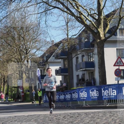 06.04.2025 - 44. Internationalen Wilhelmsburger Insellauf Luisa Fischer http://msf.ph/oto/7560534 06.04.2025 10:28:03 Ziel 3748 meine-sportfotos.de