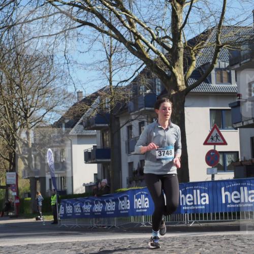 06.04.2025 - 44. Internationalen Wilhelmsburger Insellauf Luisa Fischer http://msf.ph/oto/7560576 06.04.2025 10:28:04 Ziel 3748 meine-sportfotos.de