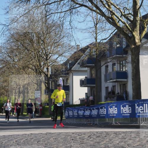 06.04.2025 - 44. Internationalen Wilhelmsburger Insellauf Luisa Fischer http://msf.ph/oto/7560591 06.04.2025 10:28:19 Ziel 4174, 4454 meine-sportfotos.de