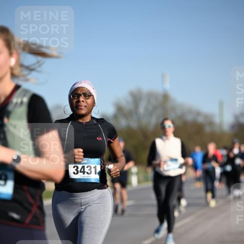 06.04.2025 - 44. Internationalen Wilhelmsburger Insellauf Dr. Thomas Lammeyer http://msf.ph/oto/7560604 06.04.2025 09:35:57 Laufen 9, 3431 meine-sportfotos.de