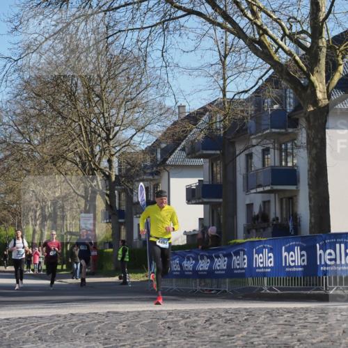 06.04.2025 - 44. Internationalen Wilhelmsburger Insellauf Luisa Fischer http://msf.ph/oto/7560607 06.04.2025 10:28:19 Ziel 4174, 4454 meine-sportfotos.de