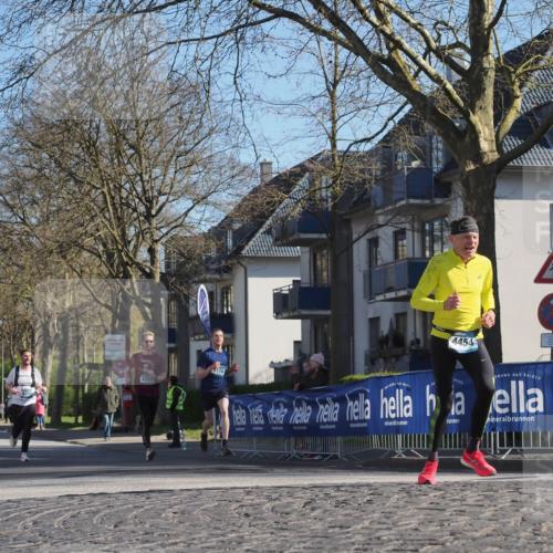 06.04.2025 - 44. Internationalen Wilhelmsburger Insellauf Luisa Fischer http://msf.ph/oto/7560658 06.04.2025 10:28:21 Ziel 4454, 4263, 174 meine-sportfotos.de