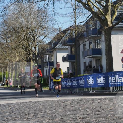 06.04.2025 - 44. Internationalen Wilhelmsburger Insellauf Luisa Fischer http://msf.ph/oto/7560771 06.04.2025 10:28:32 Ziel 3403, 3884, 5206 meine-sportfotos.de