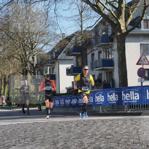 06.04.2025 - 44. Internationalen Wilhelmsburger Insellauf Luisa Fischer http://msf.ph/oto/7560793 06.04.2025 10:28:33 Ziel 3403, 3884, 5206 meine-sportfotos.de