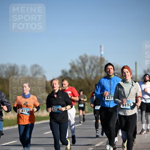 06.04.2025 - 44. Internationalen Wilhelmsburger Insellauf Dr. Thomas Lammeyer http://msf.ph/oto/7560827 06.04.2025 09:36:05 Laufen 4179, 3298, 3375, 5192 meine-sportfotos.de