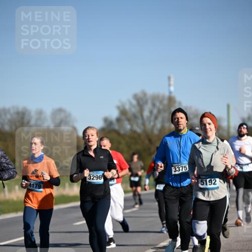 06.04.2025 - 44. Internationalen Wilhelmsburger Insellauf Dr. Thomas Lammeyer http://msf.ph/oto/7560833 06.04.2025 09:36:05 Laufen 4179, 3375, 3296, 5192 meine-sportfotos.de