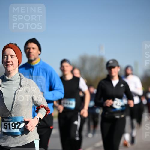06.04.2025 - 44. Internationalen Wilhelmsburger Insellauf Dr. Thomas Lammeyer http://msf.ph/oto/7560916 06.04.2025 09:36:07 Laufen 5192 meine-sportfotos.de