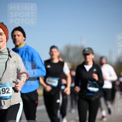 06.04.2025 - 44. Internationalen Wilhelmsburger Insellauf Dr. Thomas Lammeyer http://msf.ph/oto/7560921 06.04.2025 09:36:08 Laufen 192 meine-sportfotos.de