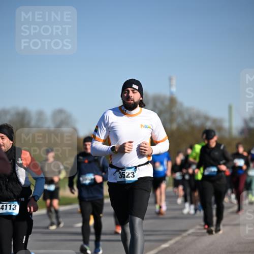 06.04.2025 - 44. Internationalen Wilhelmsburger Insellauf Dr. Thomas Lammeyer http://msf.ph/oto/7560994 06.04.2025 09:36:10 Laufen 4113, 3523 meine-sportfotos.de