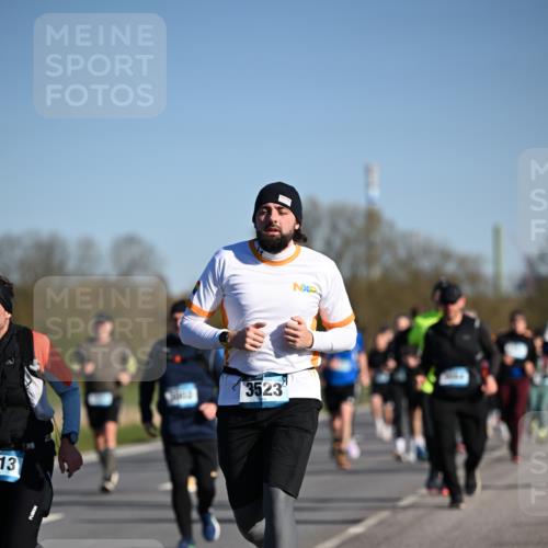 06.04.2025 - 44. Internationalen Wilhelmsburger Insellauf Dr. Thomas Lammeyer http://msf.ph/oto/7560999 06.04.2025 09:36:10 Laufen 13, 3523 meine-sportfotos.de