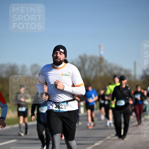 06.04.2025 - 44. Internationalen Wilhelmsburger Insellauf Dr. Thomas Lammeyer http://msf.ph/oto/7561014 06.04.2025 09:36:11 Laufen 3523 meine-sportfotos.de