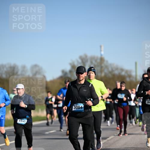 06.04.2025 - 44. Internationalen Wilhelmsburger Insellauf Dr. Thomas Lammeyer http://msf.ph/oto/7561085 06.04.2025 09:36:14 Laufen 4540, 3084, 34 meine-sportfotos.de