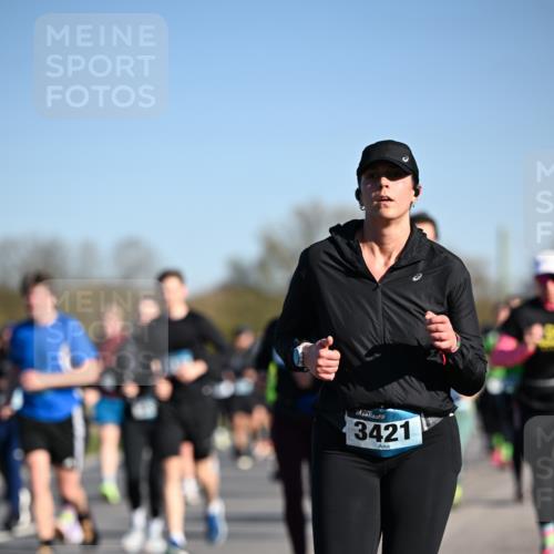 06.04.2025 - 44. Internationalen Wilhelmsburger Insellauf Dr. Thomas Lammeyer http://msf.ph/oto/7561205 06.04.2025 09:36:17 Laufen 3421 meine-sportfotos.de