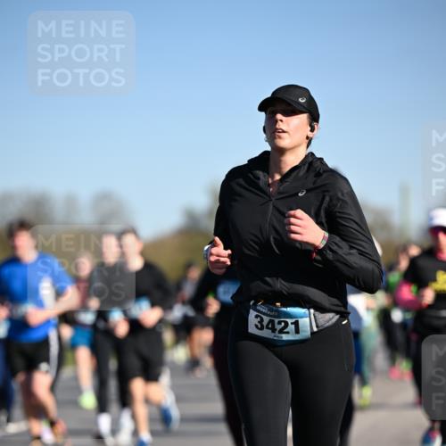 06.04.2025 - 44. Internationalen Wilhelmsburger Insellauf Dr. Thomas Lammeyer http://msf.ph/oto/7561210 06.04.2025 09:36:18 Laufen 3421 meine-sportfotos.de