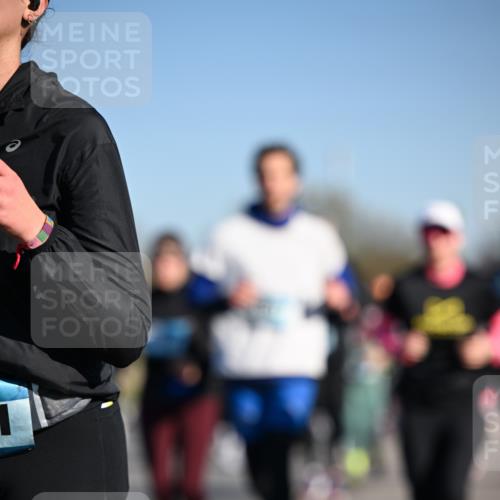 06.04.2025 - 44. Internationalen Wilhelmsburger Insellauf Dr. Thomas Lammeyer http://msf.ph/oto/7561244 06.04.2025 09:36:19 Laufen  meine-sportfotos.de